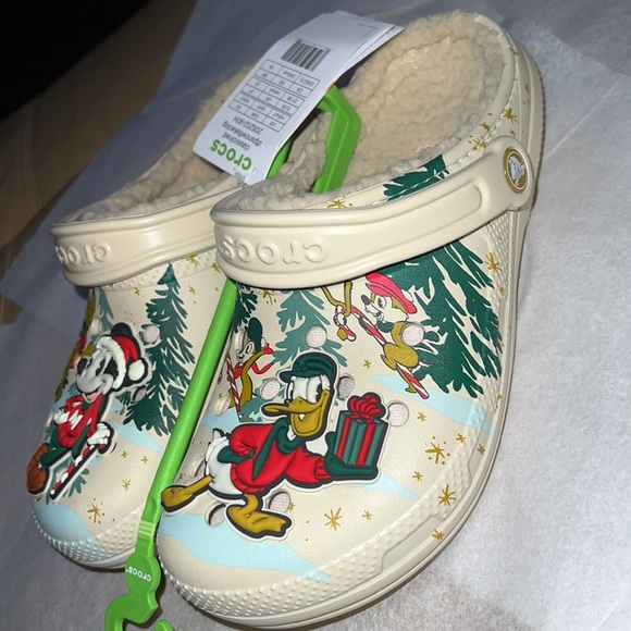 (M5/W7) Mickey Mouse and Friends Holiday Clogs for Adults by Crocs UNISE… - Picture 6 of 13